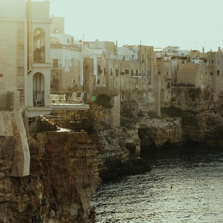 Outdoor terrace seating suitable for families in Rome